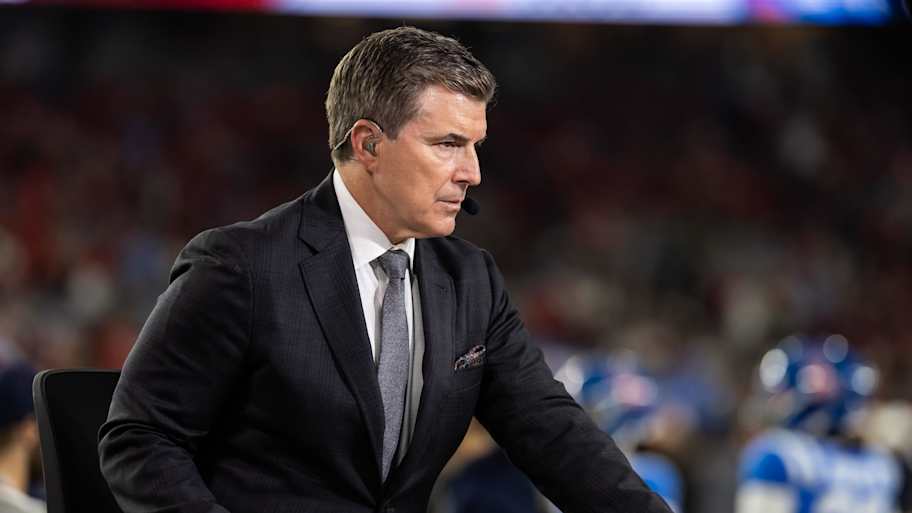 Rece Davis pays emotional tribute to Lou Holtz following news of his death