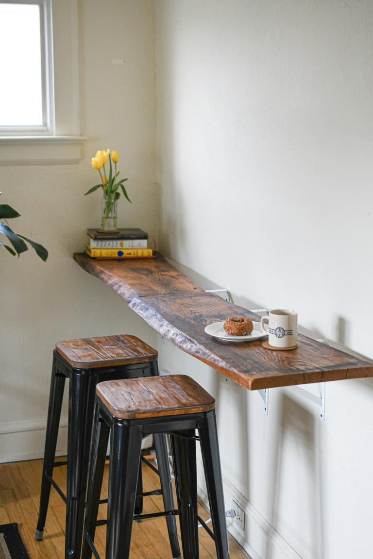 7 super user-friendly kitchen tables and (7 not practical at all)
