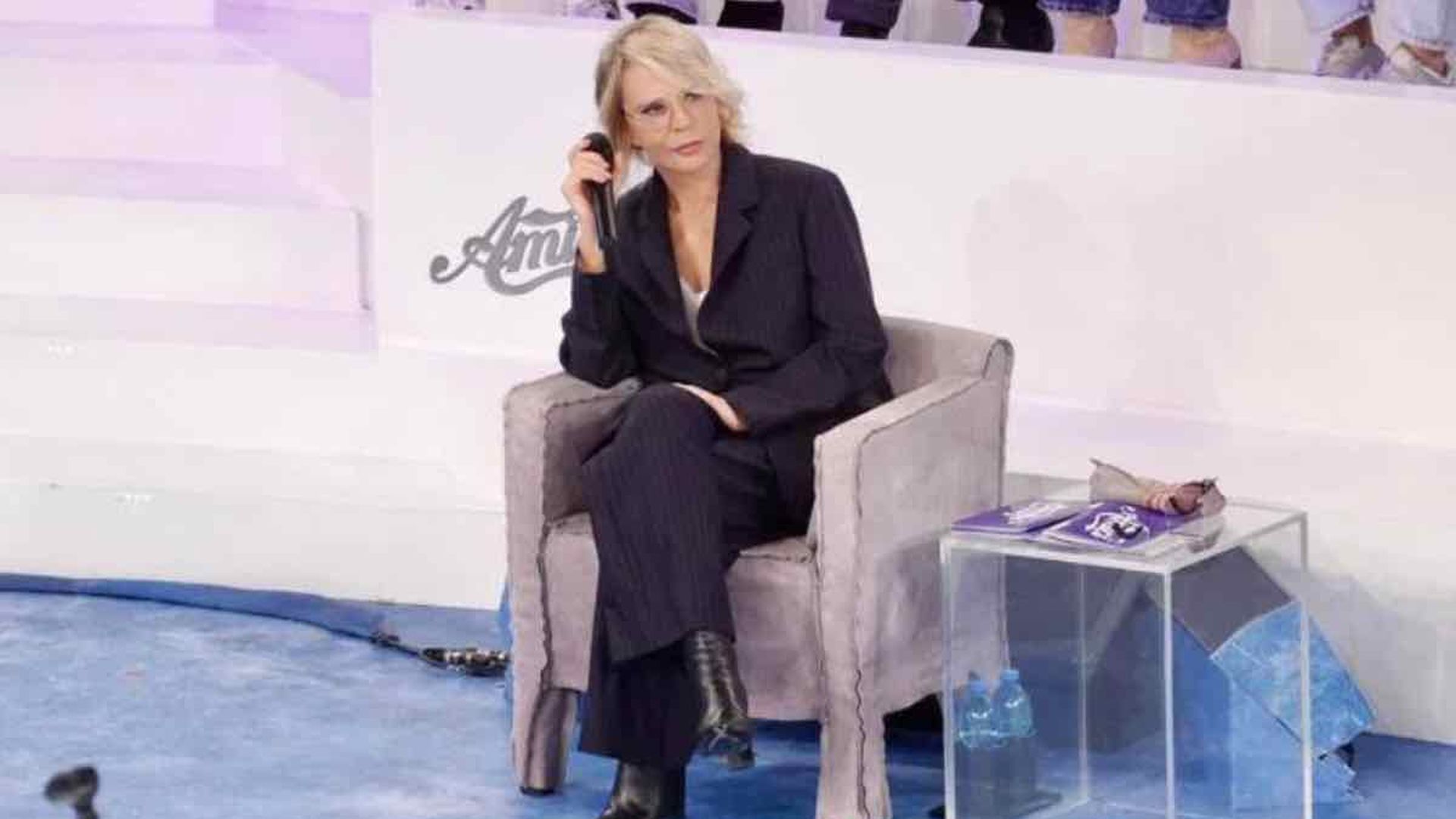 Amici 25, verso il serale: le polemiche social sugli allievi ammessi e ...