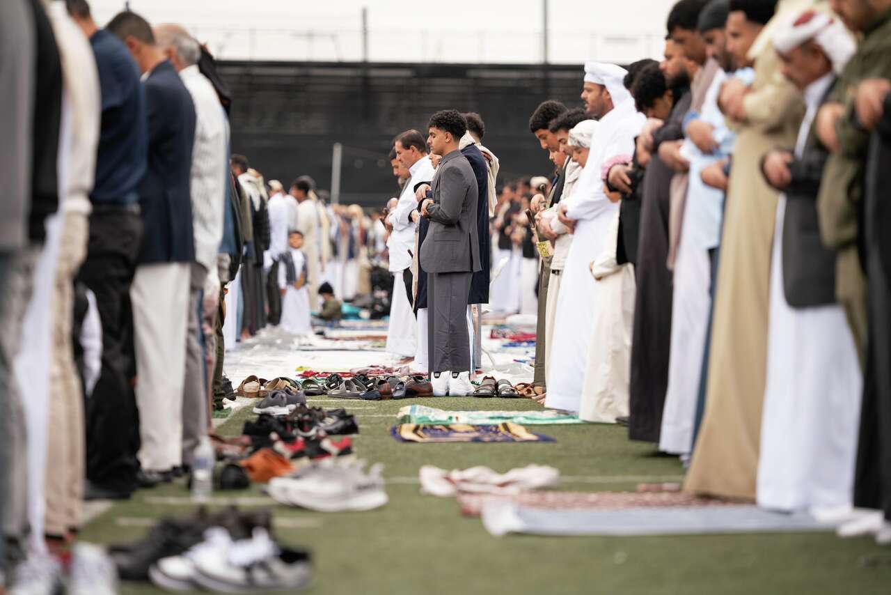 Ramadan observances come as war rages in Iran and anti-Muslim hate ...