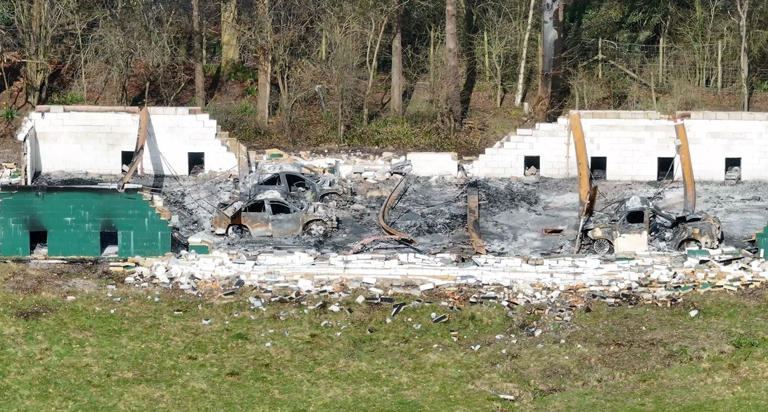 10 fire engines called to major blaze across Surrey border