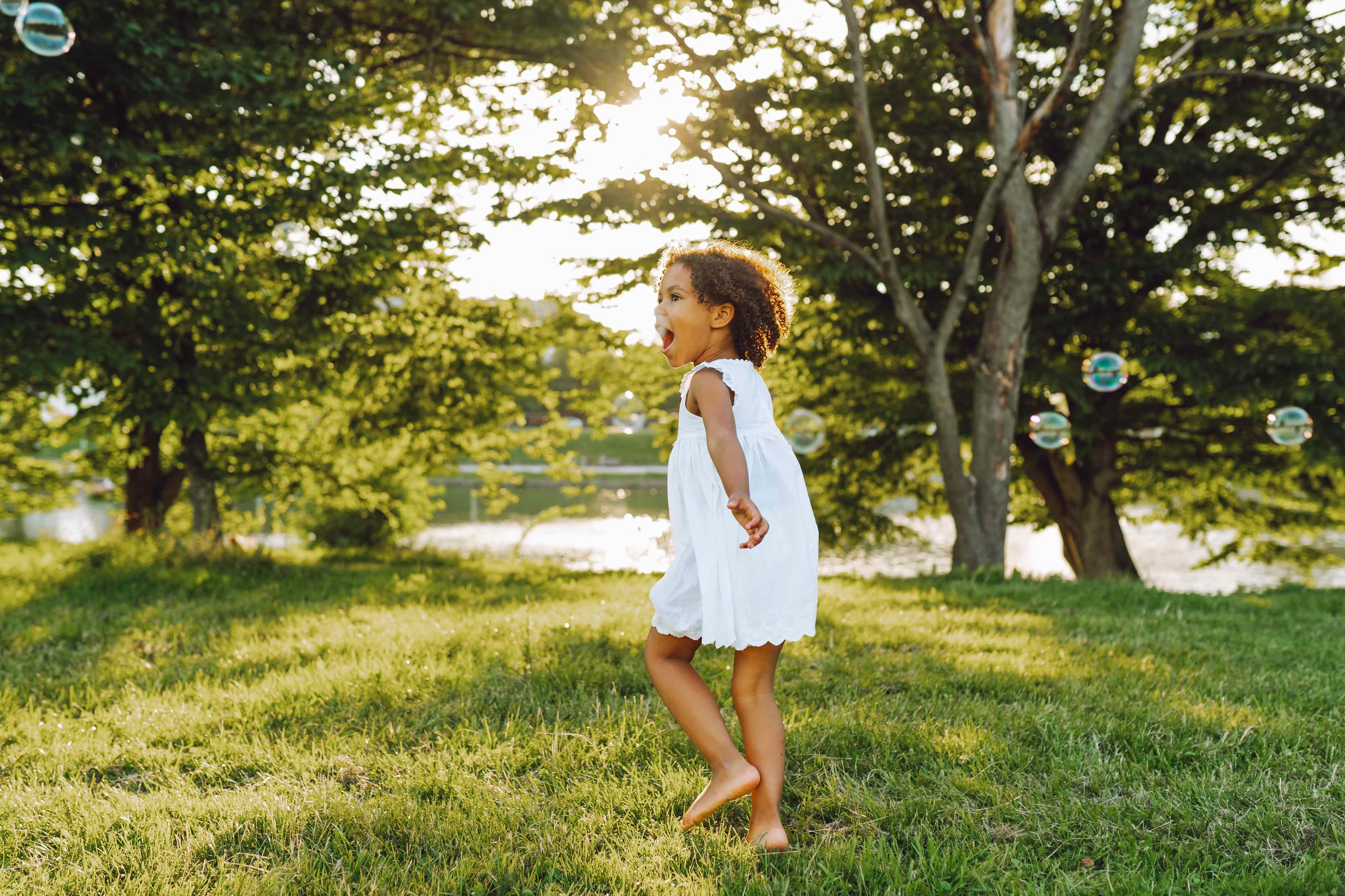 Can free-range parenting benefit your child? Here's how it works