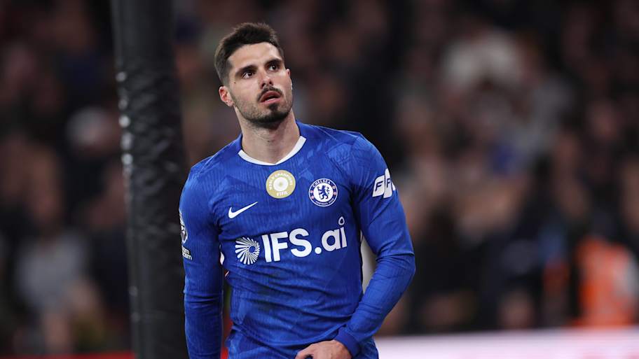 Pedro Neto faces new FA charge for Chelsea reaction after Arsenal red card<br><br>