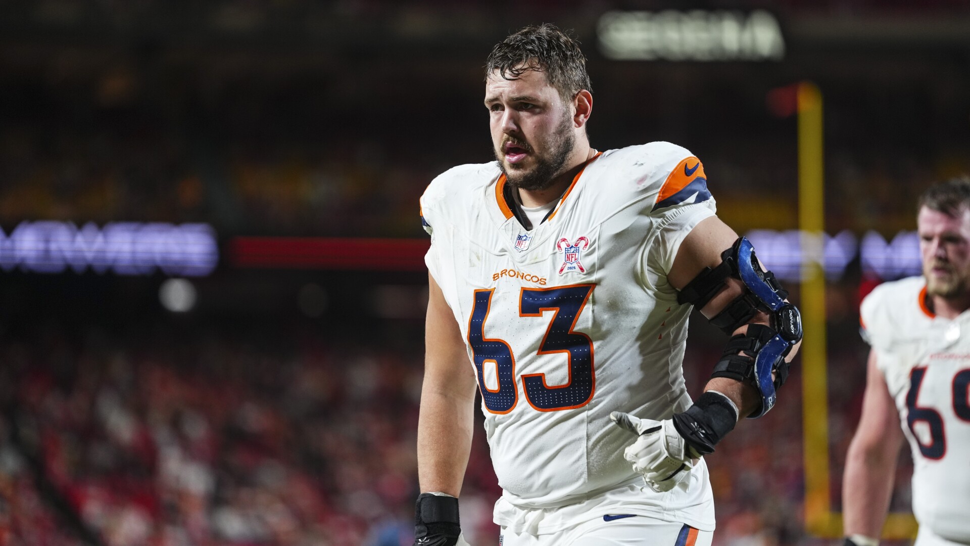 Broncos agree to two-year deal with OL Alex Palczewski