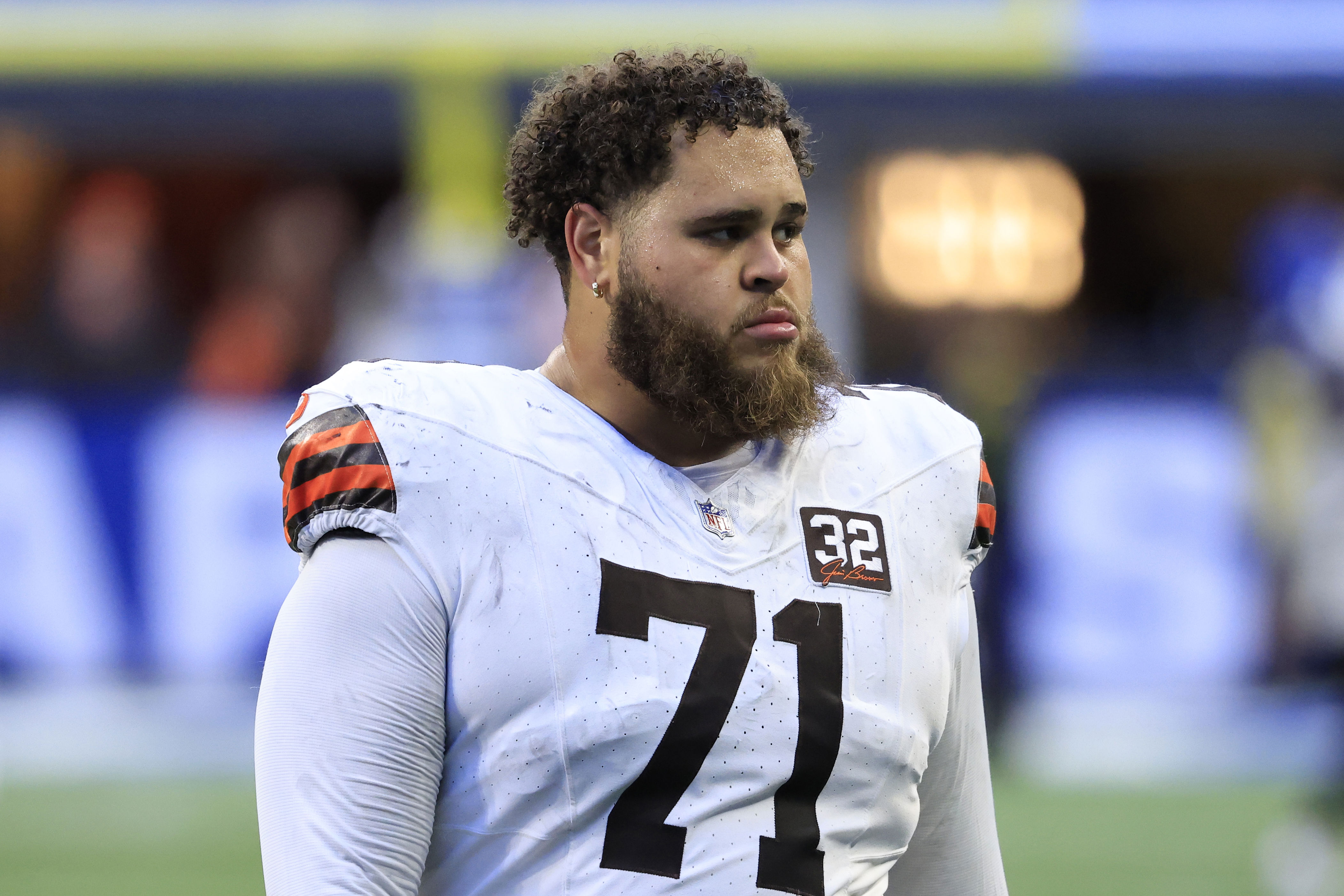 Patriots meet with veteran OT Jedrick Wills ahead of free agency