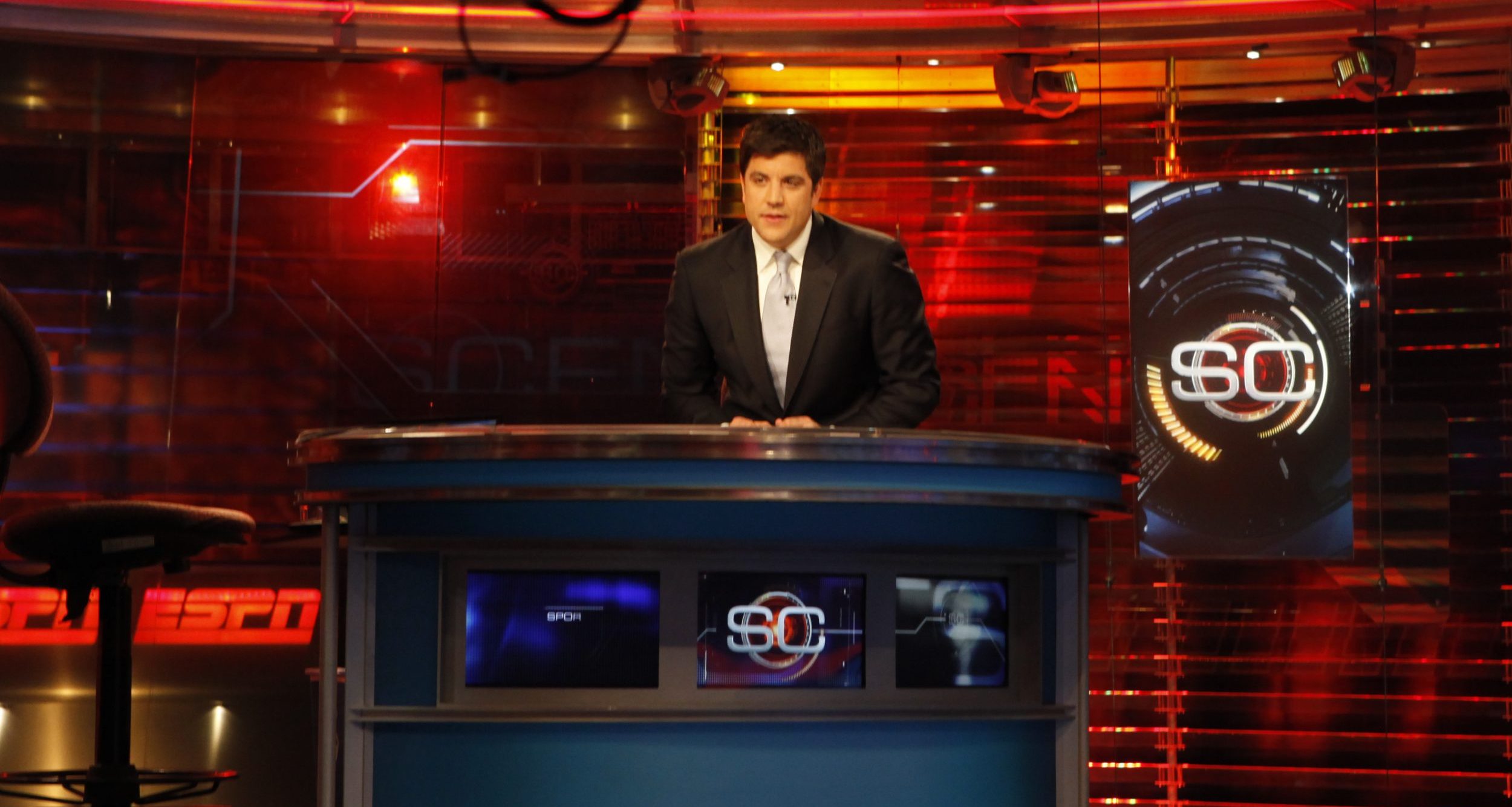 CBS eyes former ESPN star for morning show