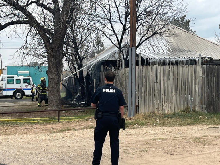 San Angelo first responders tackle fire near Chadbourne Street