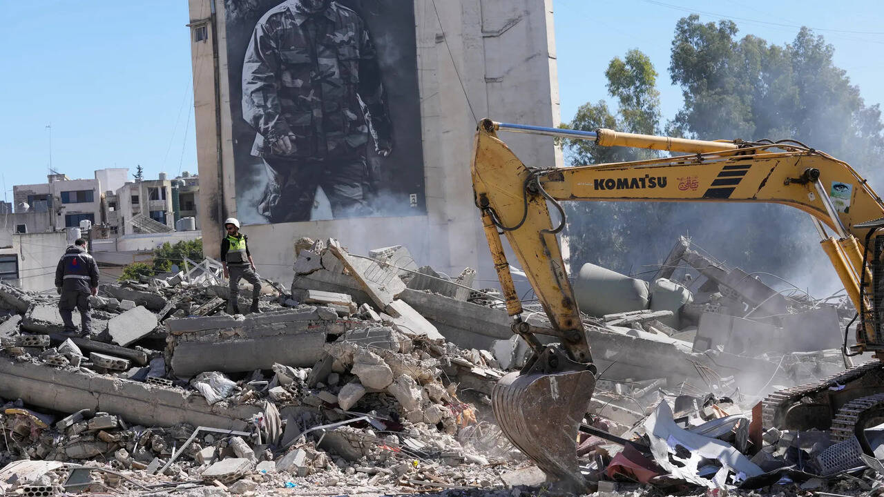 US embassy shuts as jets downed in Kuwait