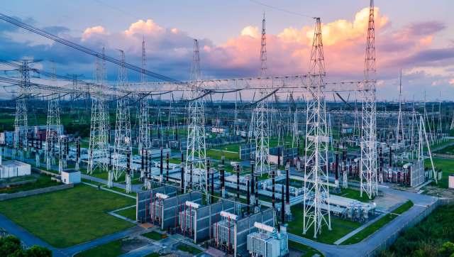 Major US power provider sparks outrage with 'betrayal' of customers ...