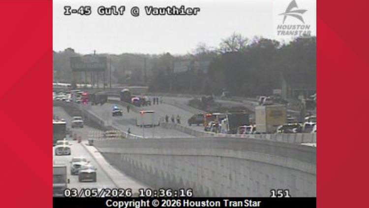 Gulf Freeway reopened in Galveston County after multi-vehicle crash