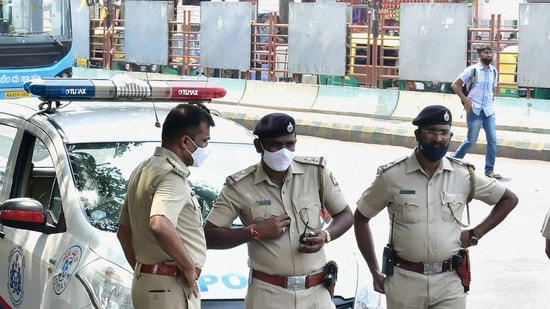 Man abuses, attacks wife's ex-colleague with machete in Bengaluru for ...