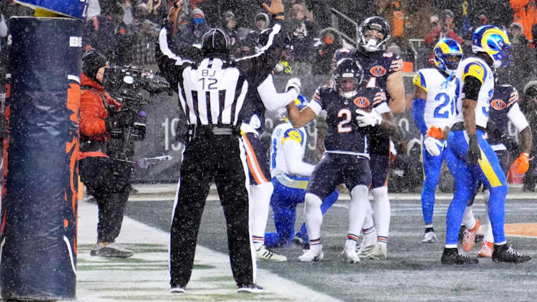 DJ Moore helped make Chicago the place where receivers go to thrive
