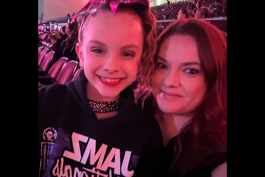 911 call reveals dad's fear before daughter found dead with mom in ...