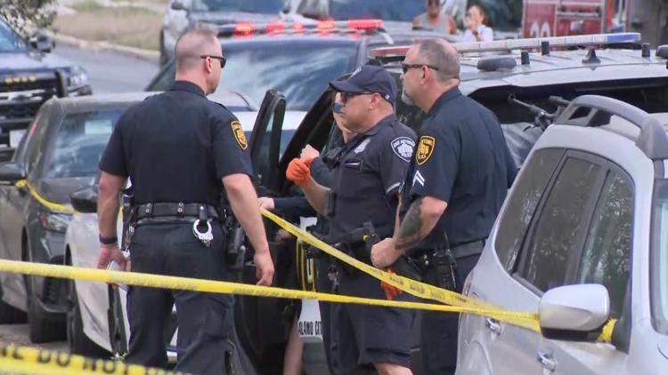 SAPD: Suspect arrested, 1 killed in double-shooting in south San Antonio