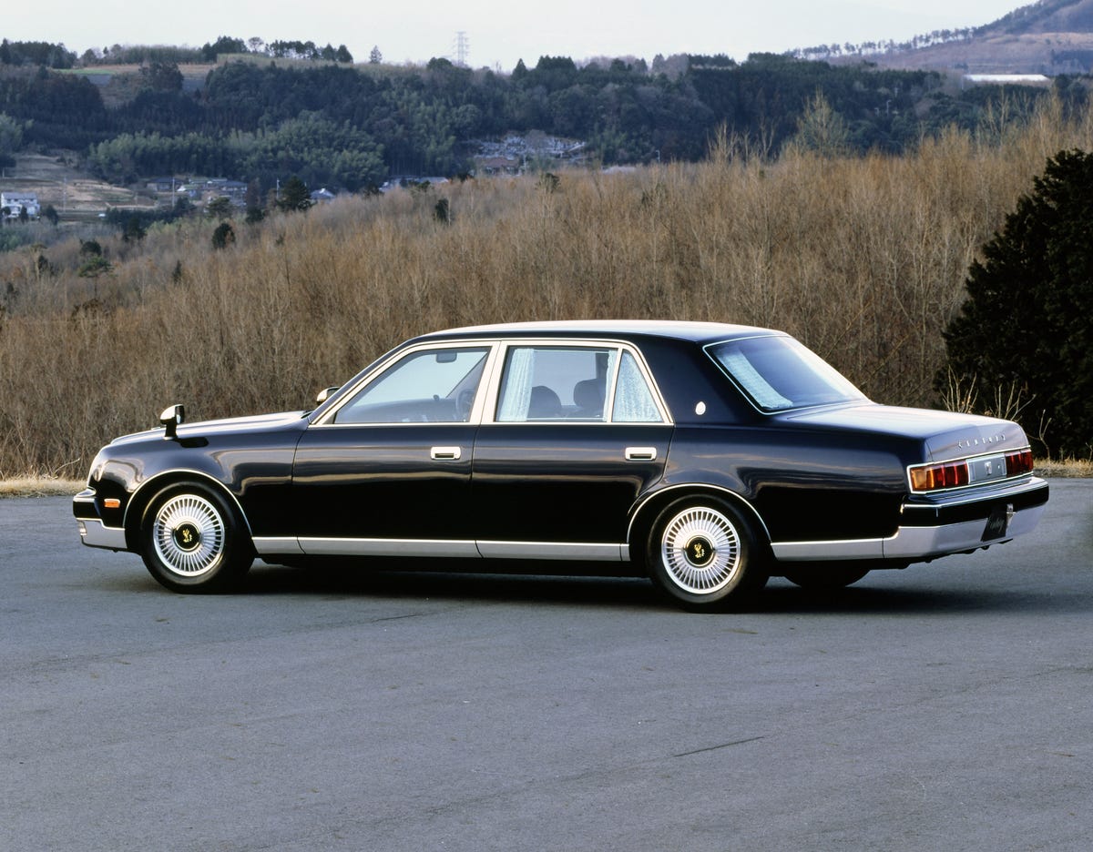 Yes, You Can Daily-Drive a Classic Car, and These Are the Ones to Look For