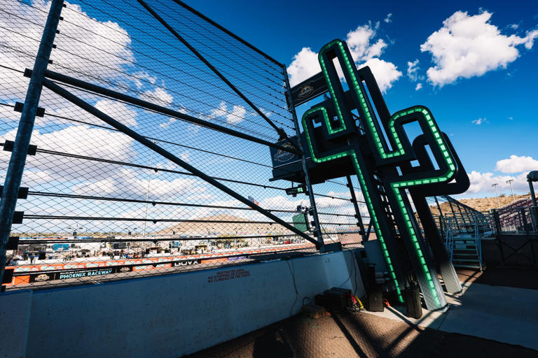 Everything to know about Phoenix weekend: INDYCAR, NASCAR take center stage