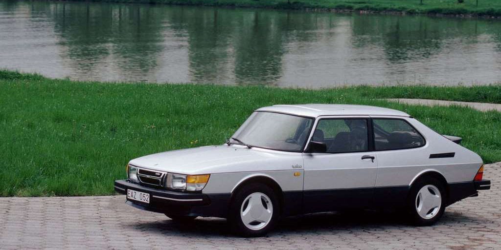 Yes, You Can Daily-Drive a Classic Car, and These Are the Ones to Look For