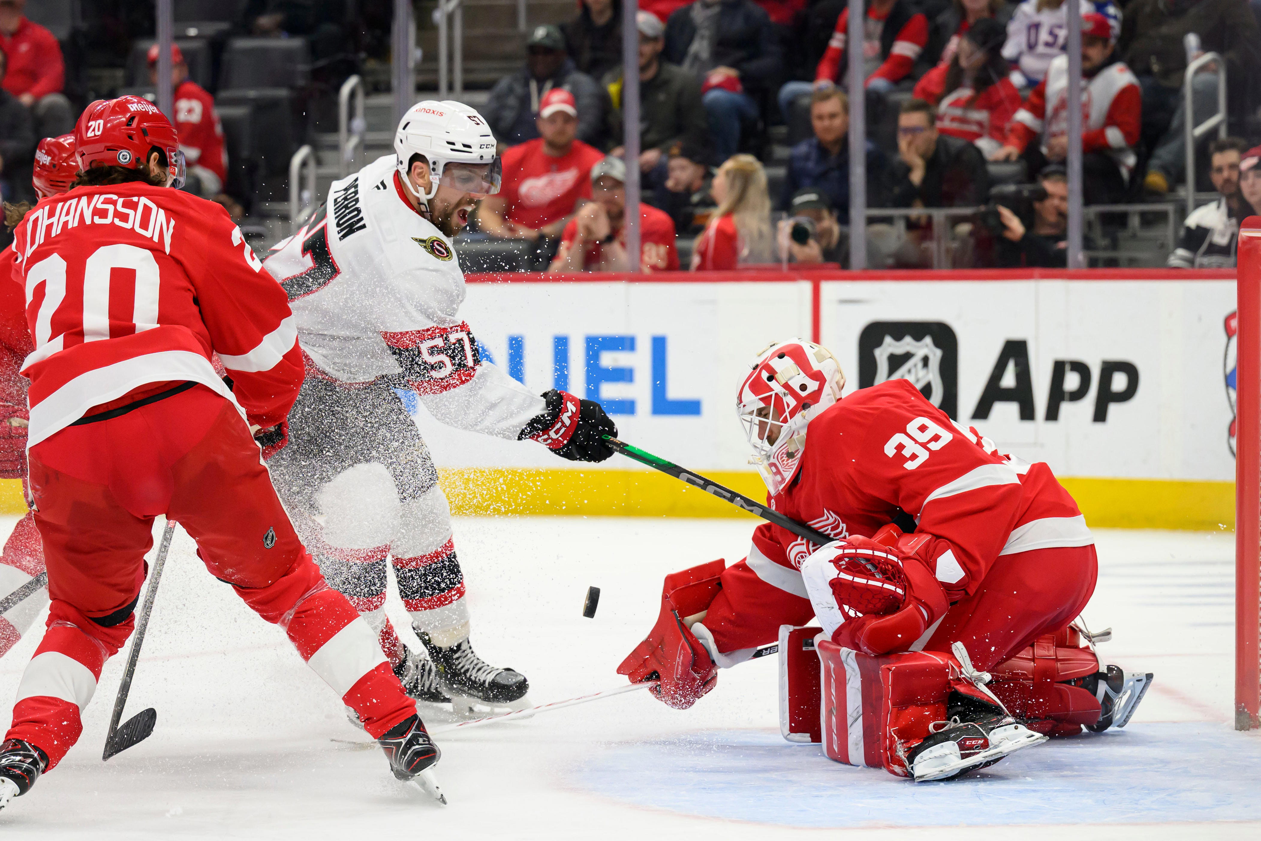 Red Wings bring back Perron from Ottawa for conditional 4th-round pick