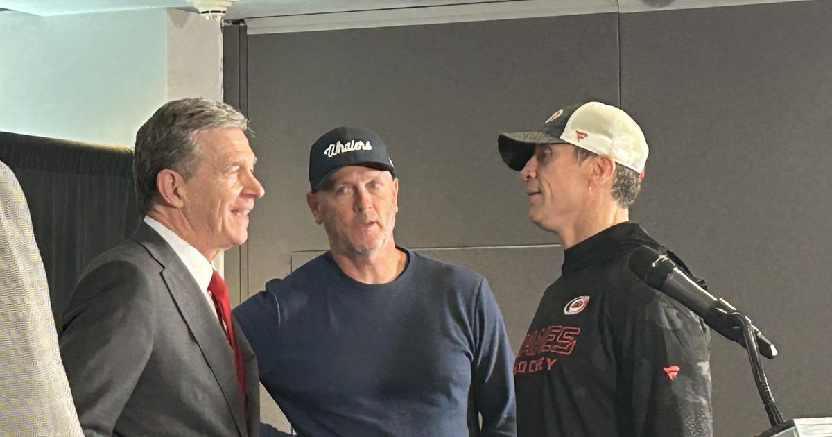 Report: Dundon sells share of Hurricanes at $2.66B