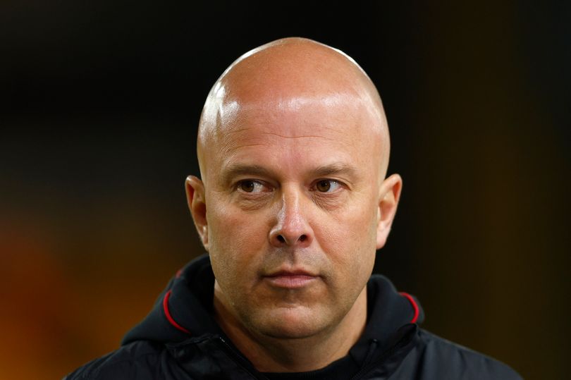 Arne Slot detalla el cambio de Ryan Gravenberch y explica los problemas del Liverpool