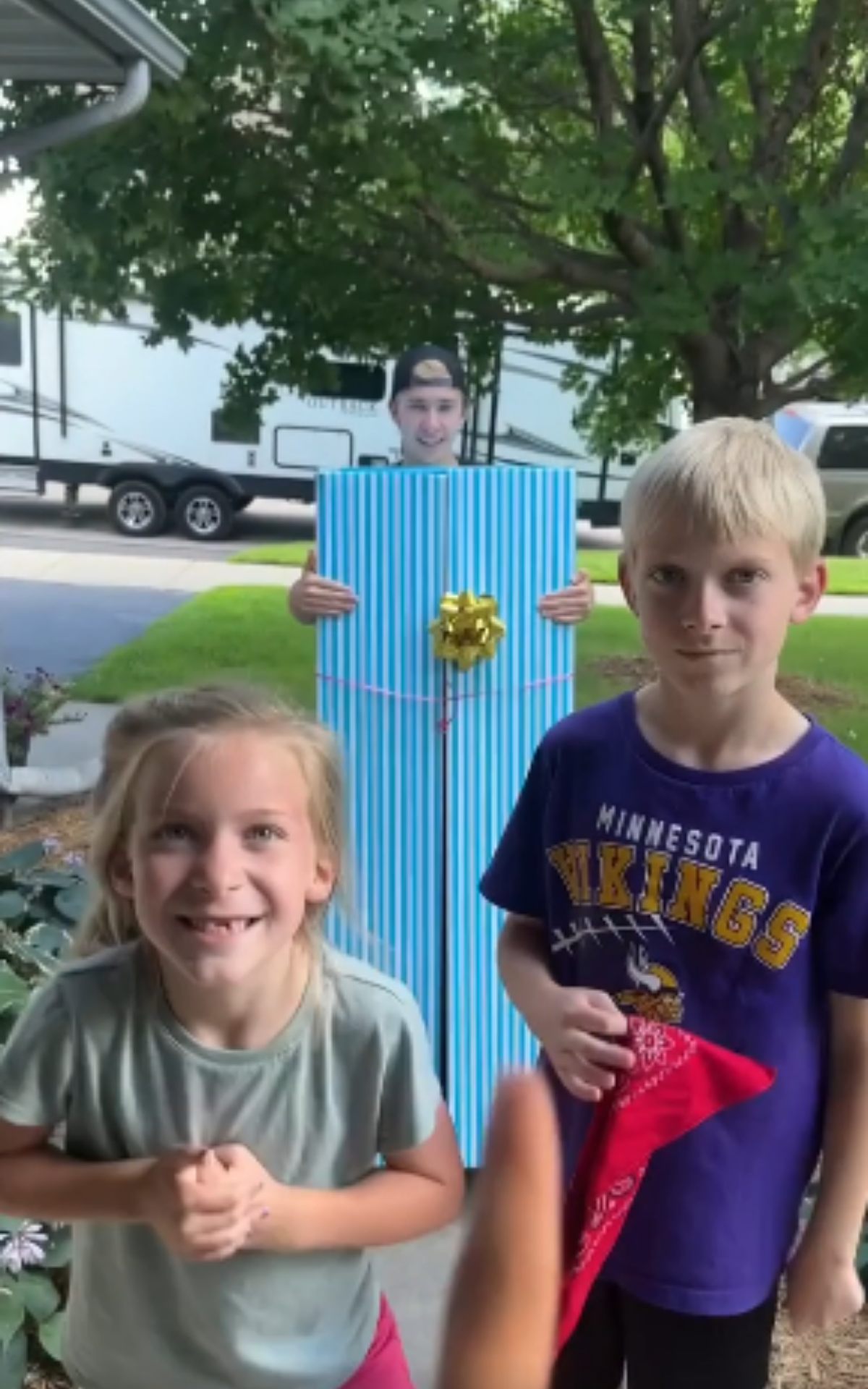 Kids solve tricky riddles for prizes