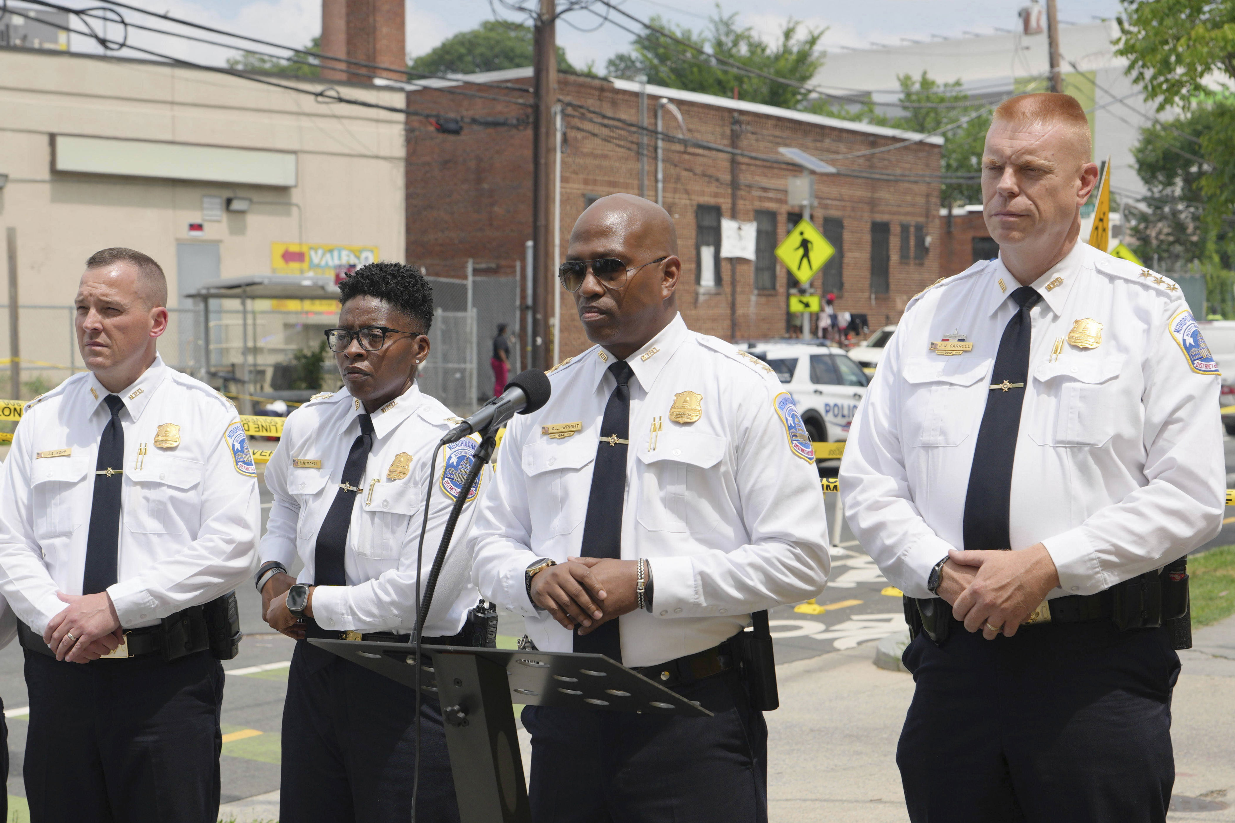 DC assistant police chief placed on leave after improper text messages ...
