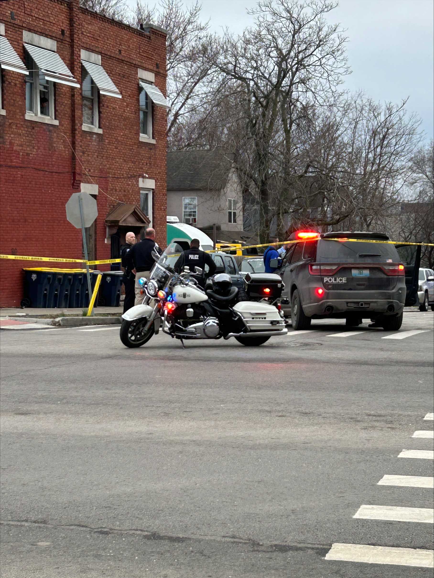 Kansas City police investigate fatal shooting inside apartment on Askew ...
