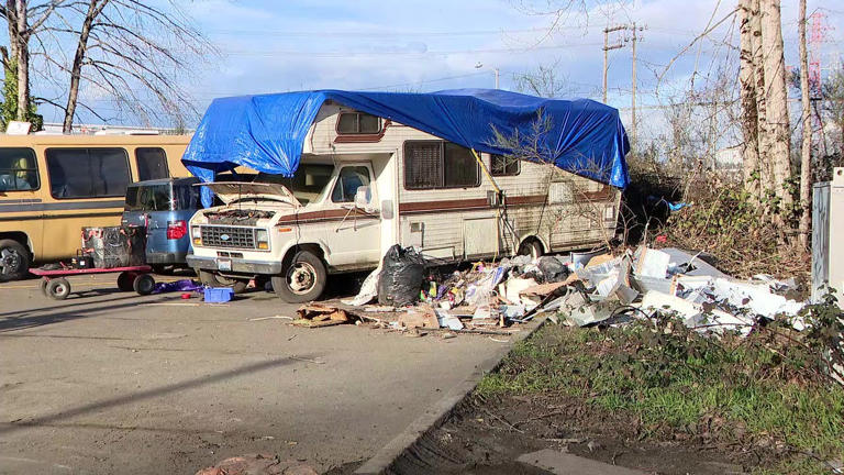 Seattle City Council to vote on new RV parking rules and housing plan
