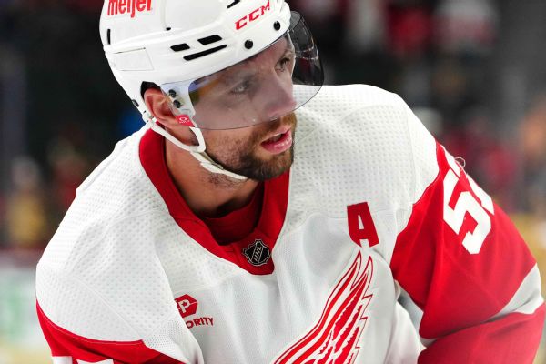 Red Wings acquire David Perron in trade with Senators