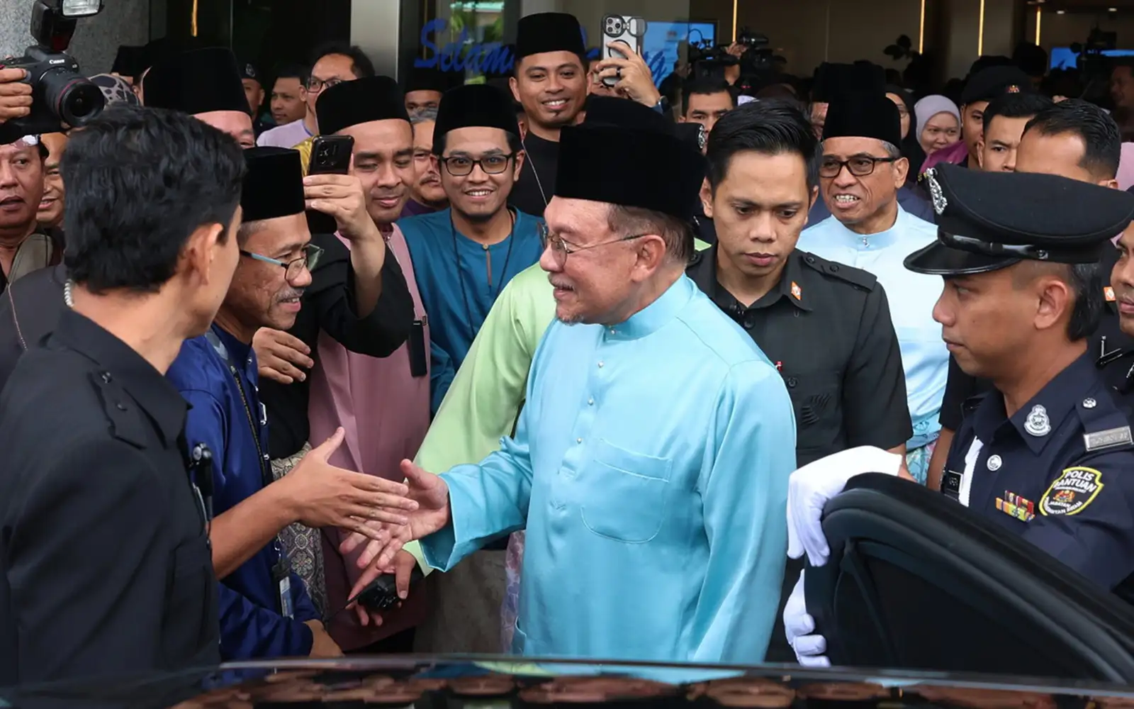 Anwar pans Bersih for calling MACC a 'political tool'