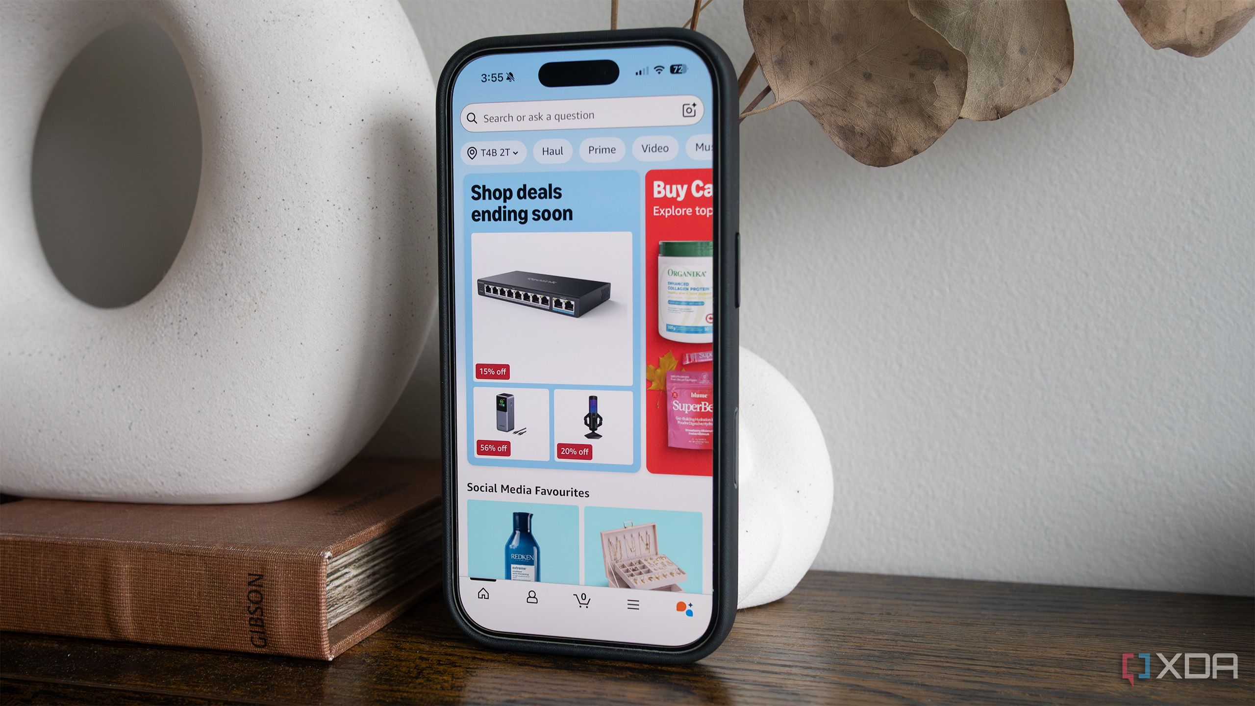 Amazon recovers from an outage that lasted three hours
