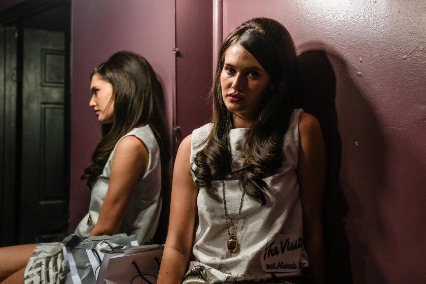 Conoce a Sienna Spiro, una británica de 20 años con la voz de una generación.