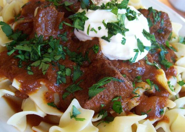 Smoked Paprika Goulash for the Slow Cooker