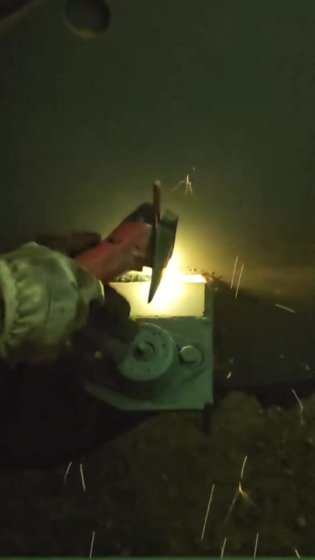 Carbon arc gouging explained: Precision metal cutting