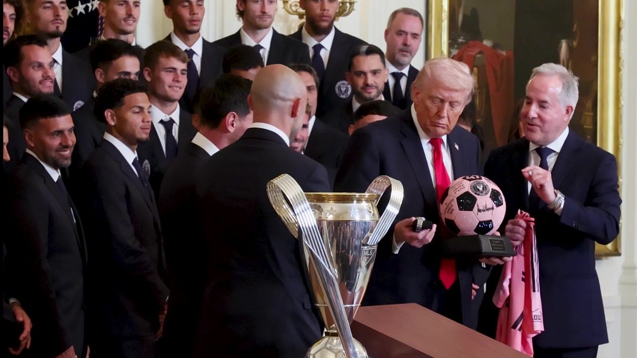 Trump won't stop raving about 'good looks' of Inter Miami players at ...