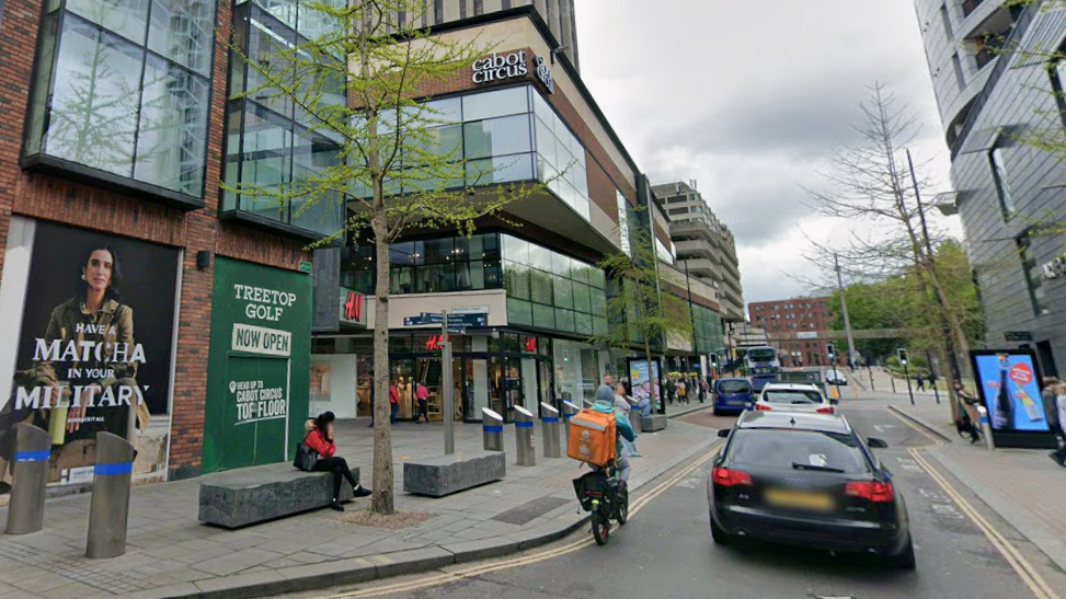 Teens arrested after girl attacked in city centre<br>