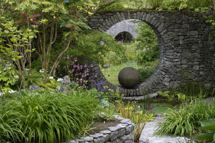 The garden decoder: What is a ‘moon gate’?