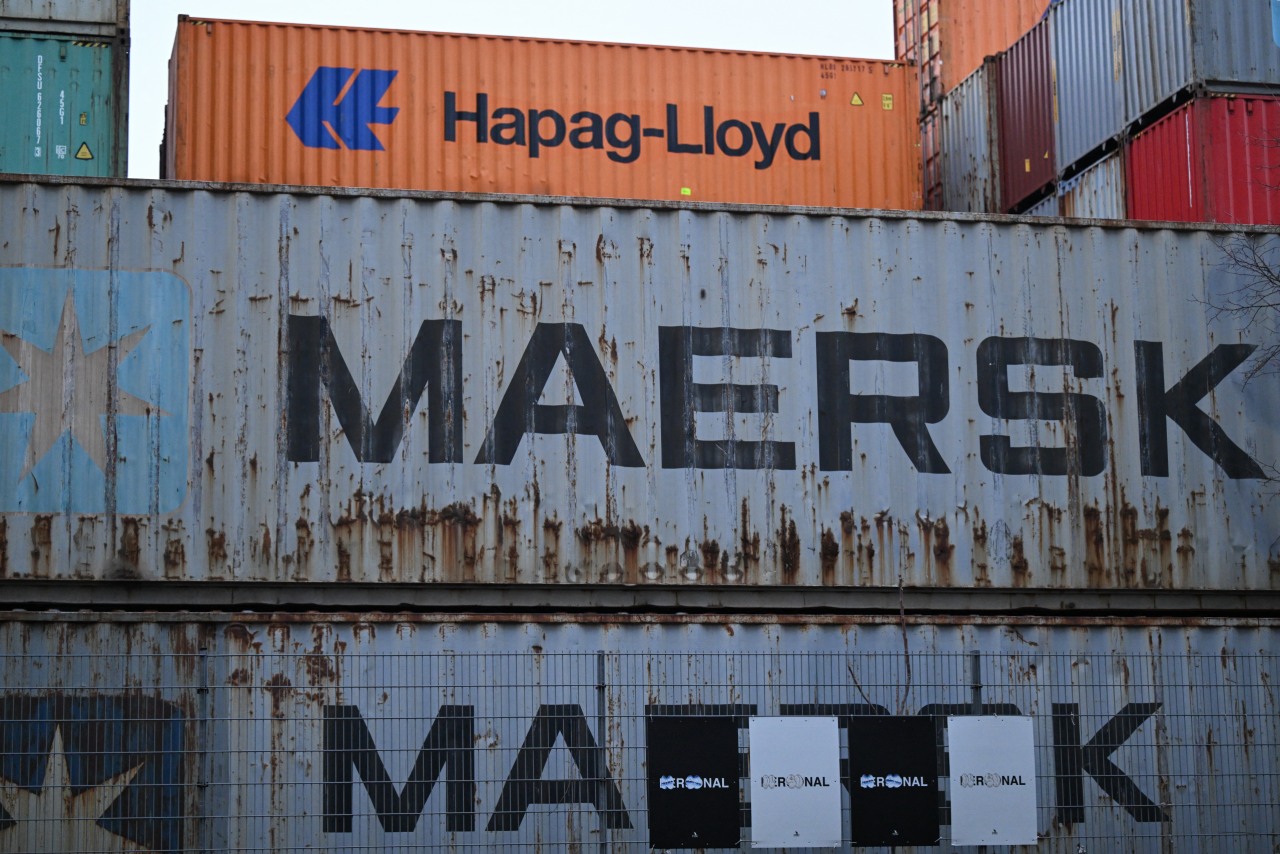 Maersk and Hapag-Lloyd suspend key Middle East shipping routes