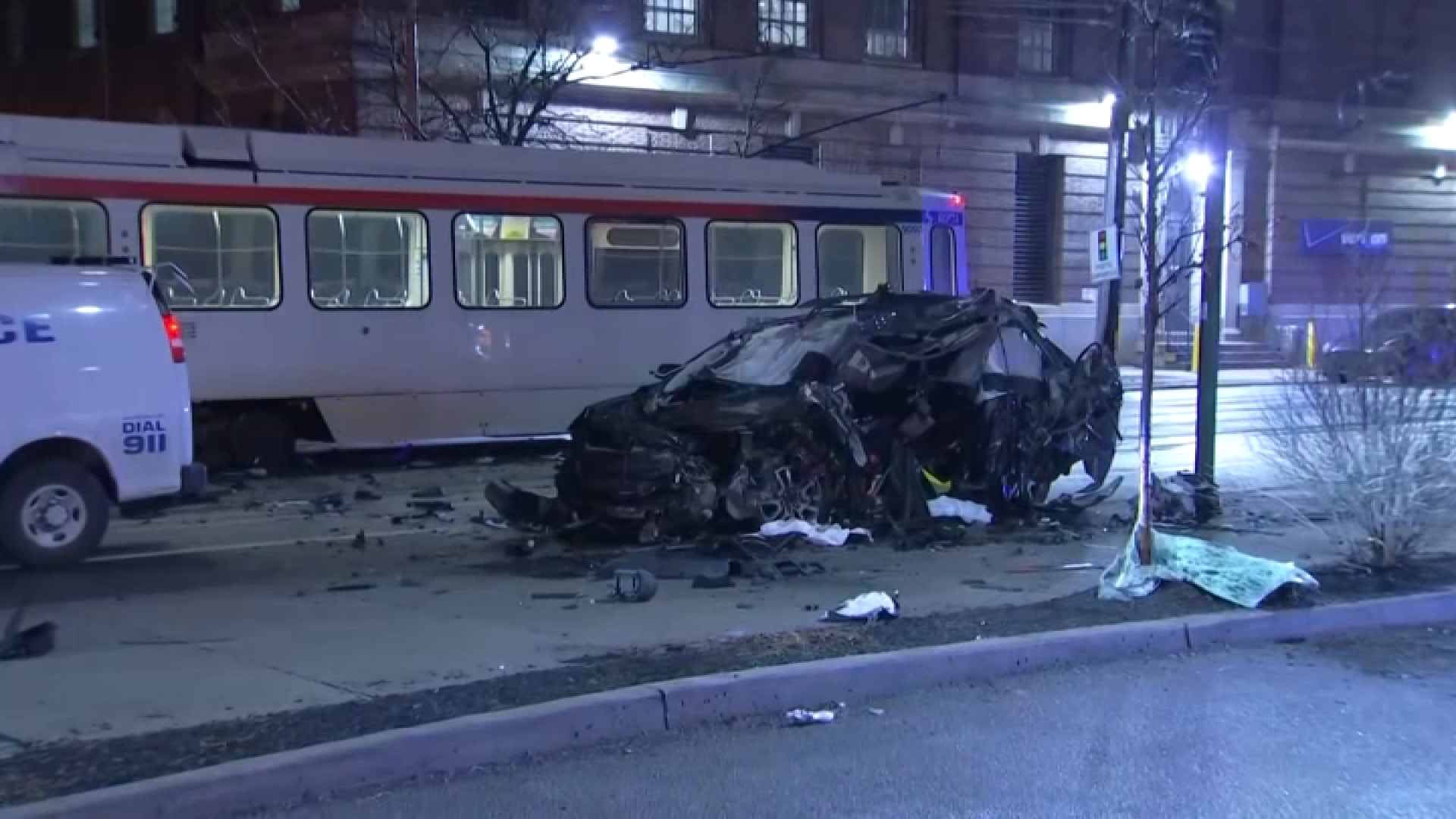 Man dead, 2 hurt after SUV crashes into SEPTA trolley in West Philly ...