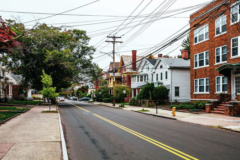 Experts say where you live plays a major role in how long you live