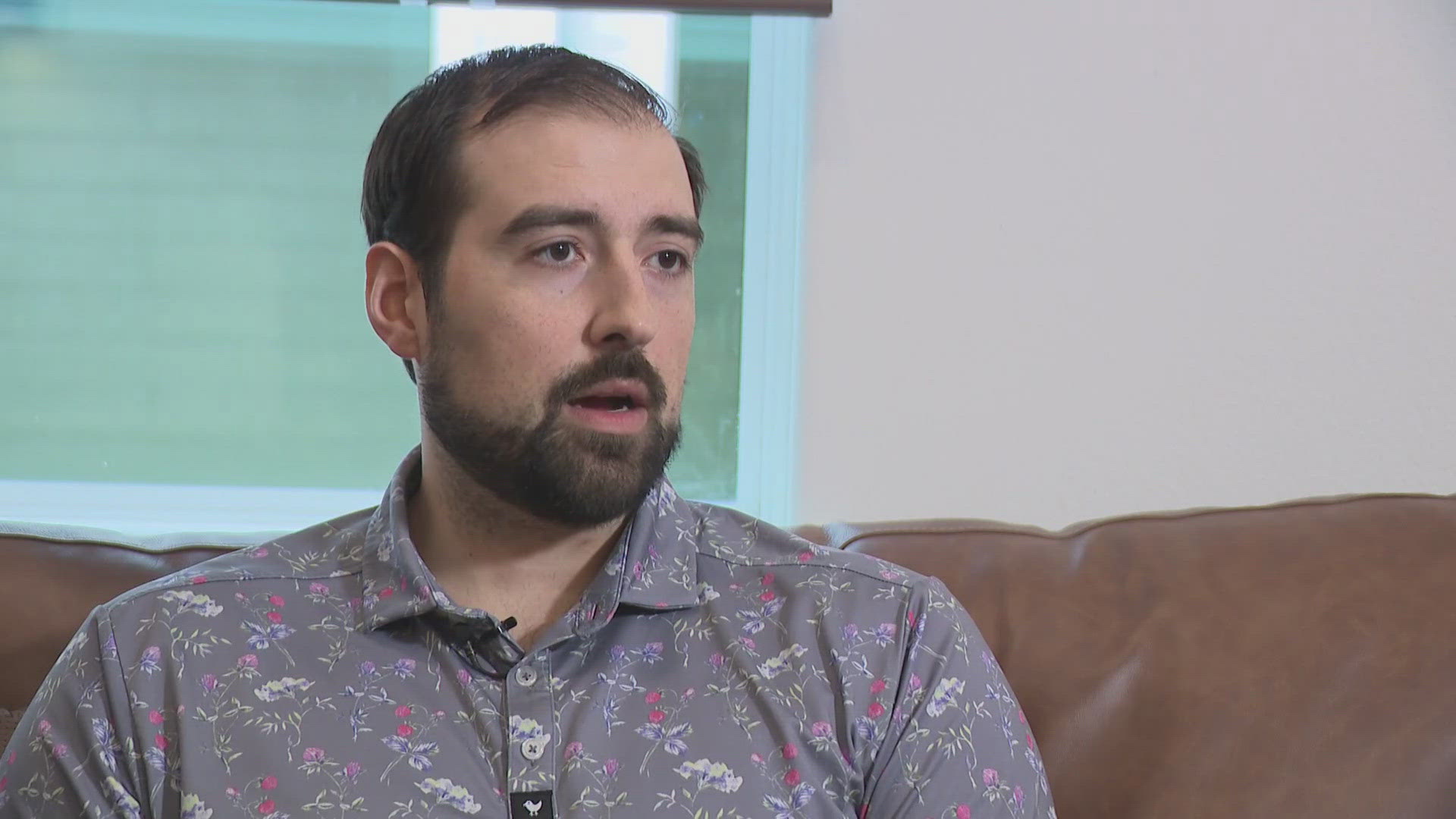 Austin shooting survivor George Davis searches for the strangers who ...