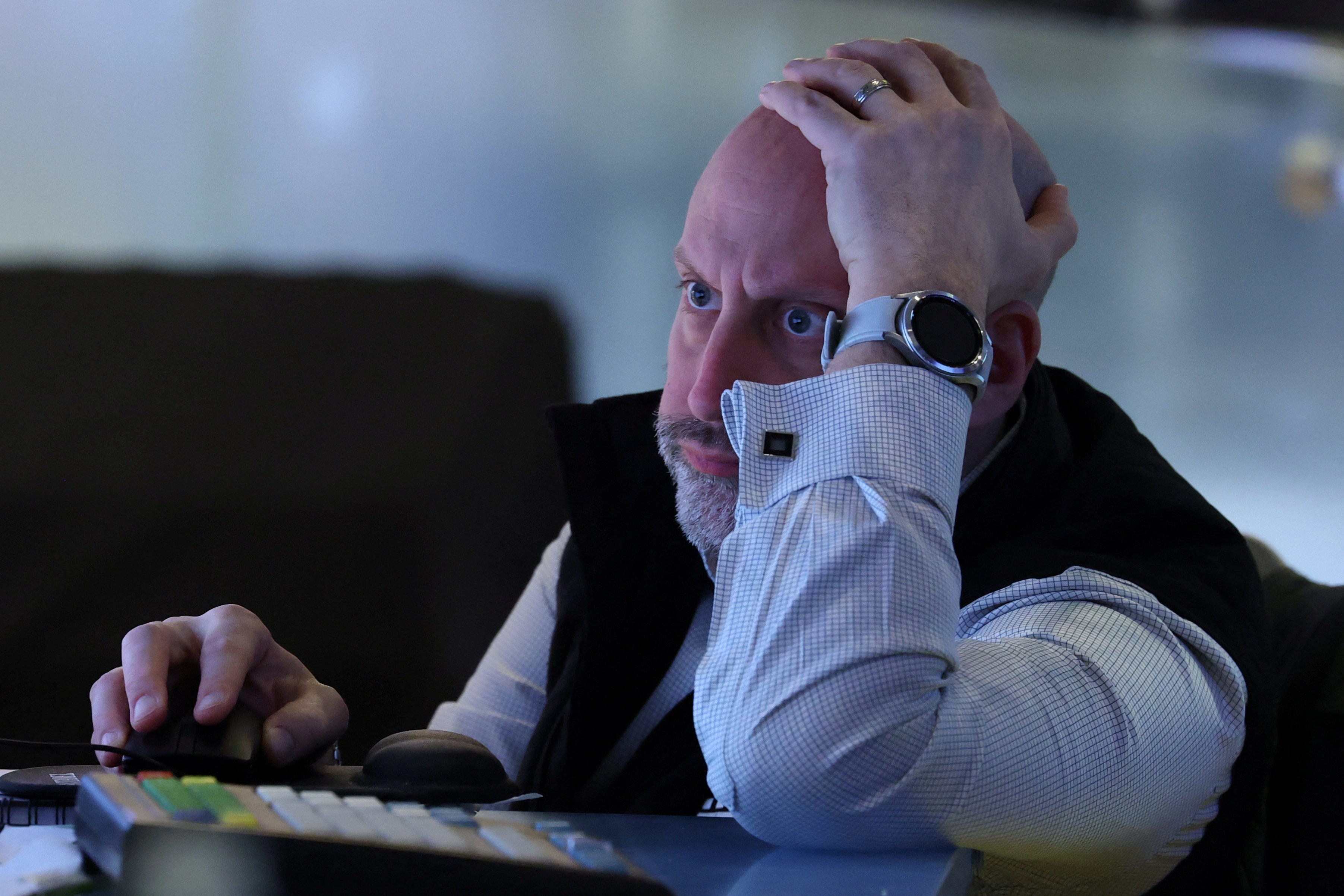 Wall St futures slip as Middle East conflict rages on; jobs data in focus