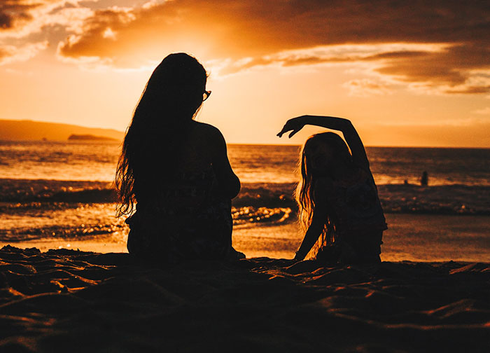 26 Darkest Secrets Moms Shared Anonymously