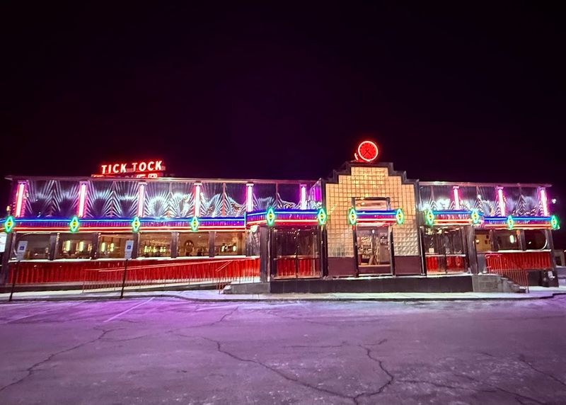 15 American diners that still have counter seating and bottomless coffee