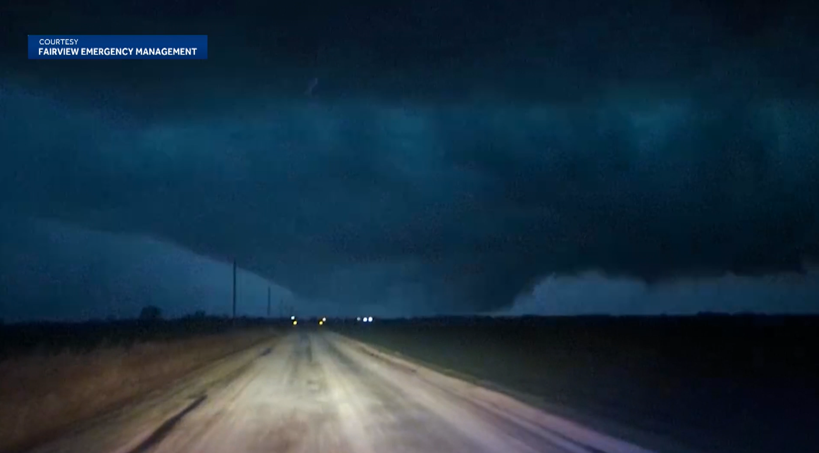 Mother and daughter killed after tornado strikes Oklahoma