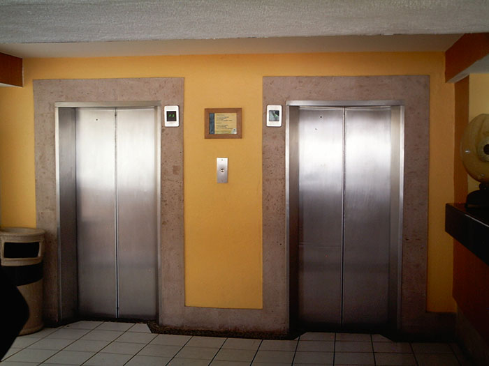 27 Of The Dumbest Things People Witnessed Geniuses Do