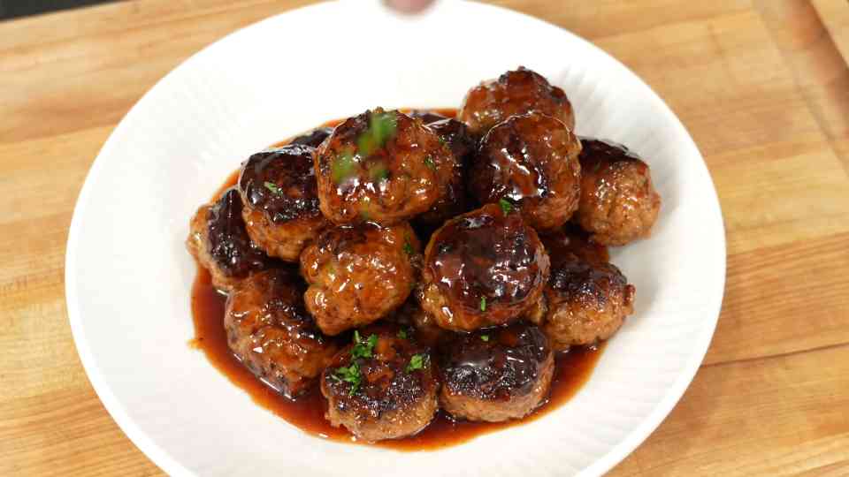 Simple meatballs recipe anyone can make at home