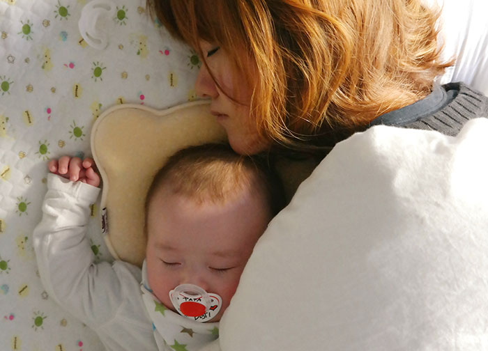 26 Darkest Secrets Moms Shared Anonymously