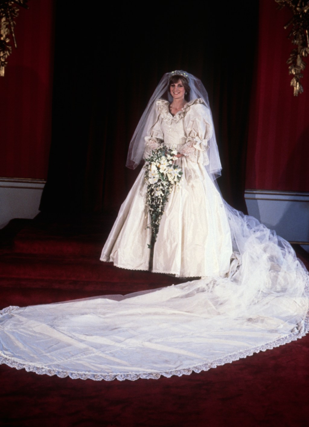 How Carolyn Bessette Kennedy's wedding dress broke all the bridal rules   and is still setting trends