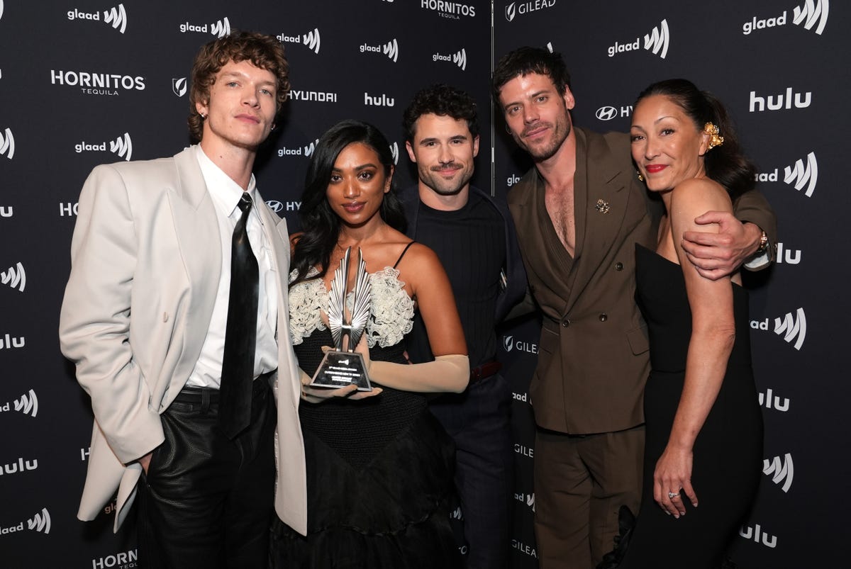 The heated rivalry boys each make a suited statement at the 2026 GLAAD ...